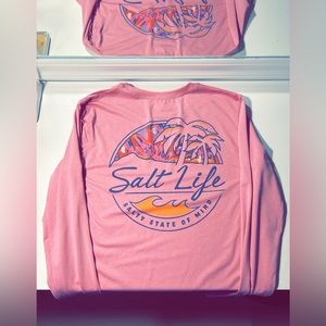 salt life t shirt || very good condition || never worn || dry fit material ||